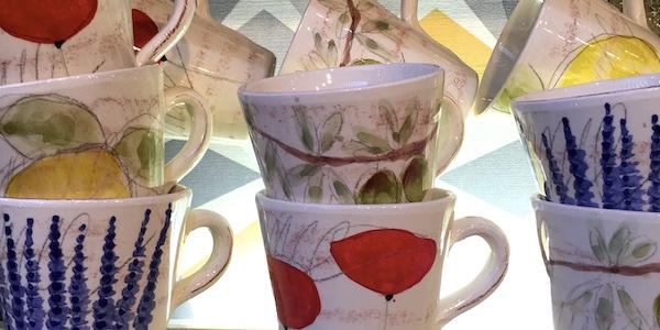 Tasses, mugs......
